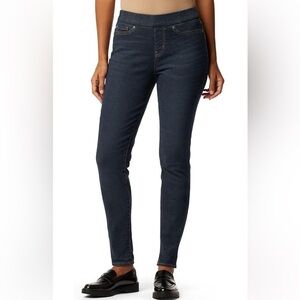 Levi Signature Shaping Pull On Skinny Jeans